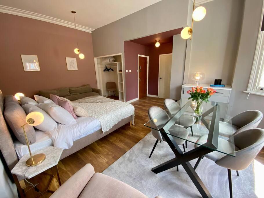 Studio For 3 Near Regents Park N5 Londra Esterno foto