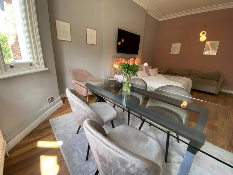 Studio For 3 Near Regents Park N5 Londra Esterno foto