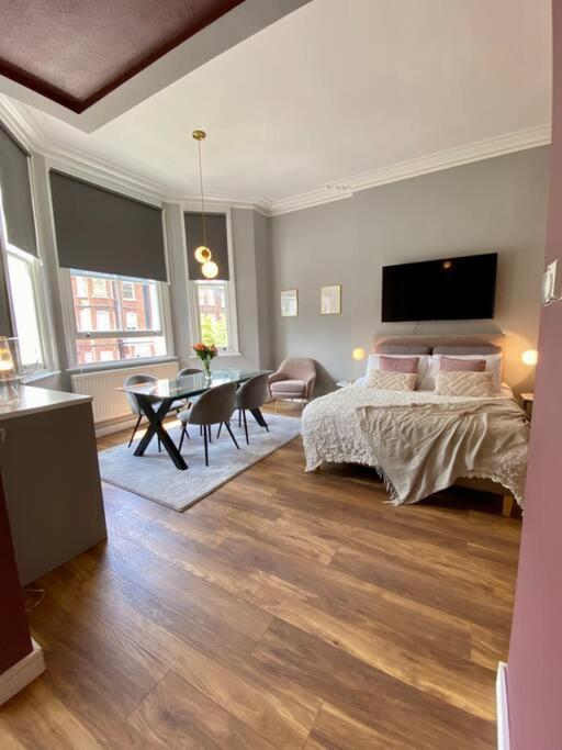 Studio For 3 Near Regents Park N5 Londra Esterno foto