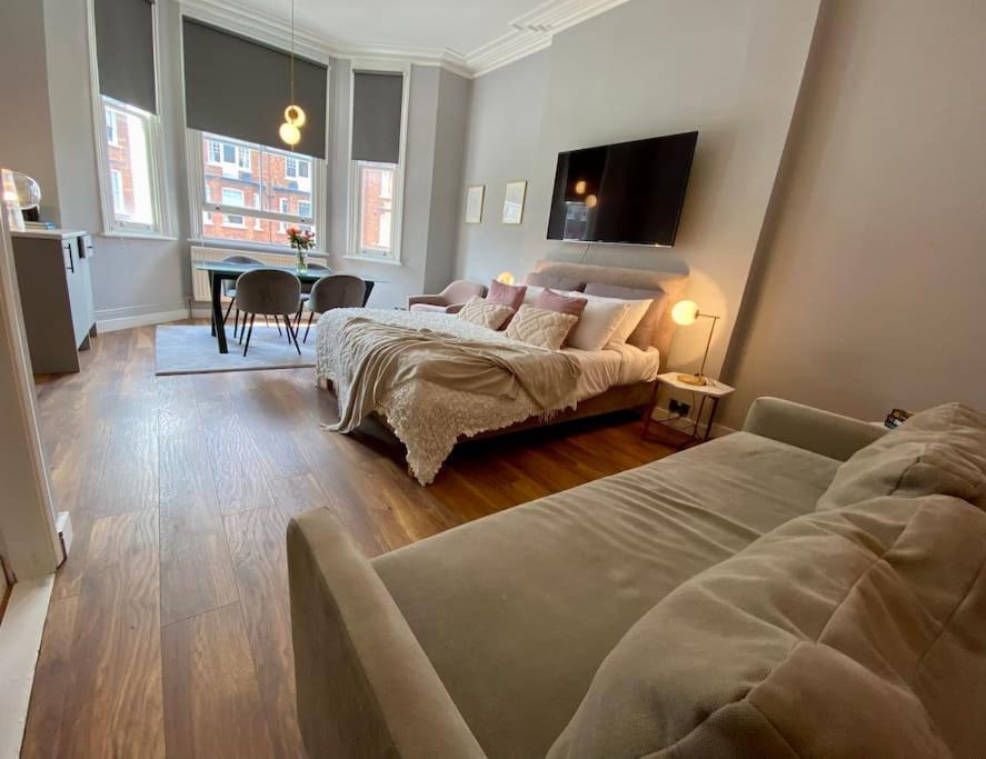 Studio For 3 Near Regents Park N5 Londra Esterno foto