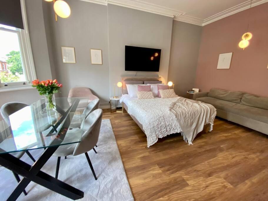 Studio For 3 Near Regents Park N5 Londra Esterno foto