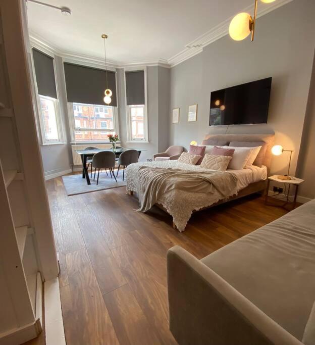 Studio For 3 Near Regents Park N5 Londra Esterno foto